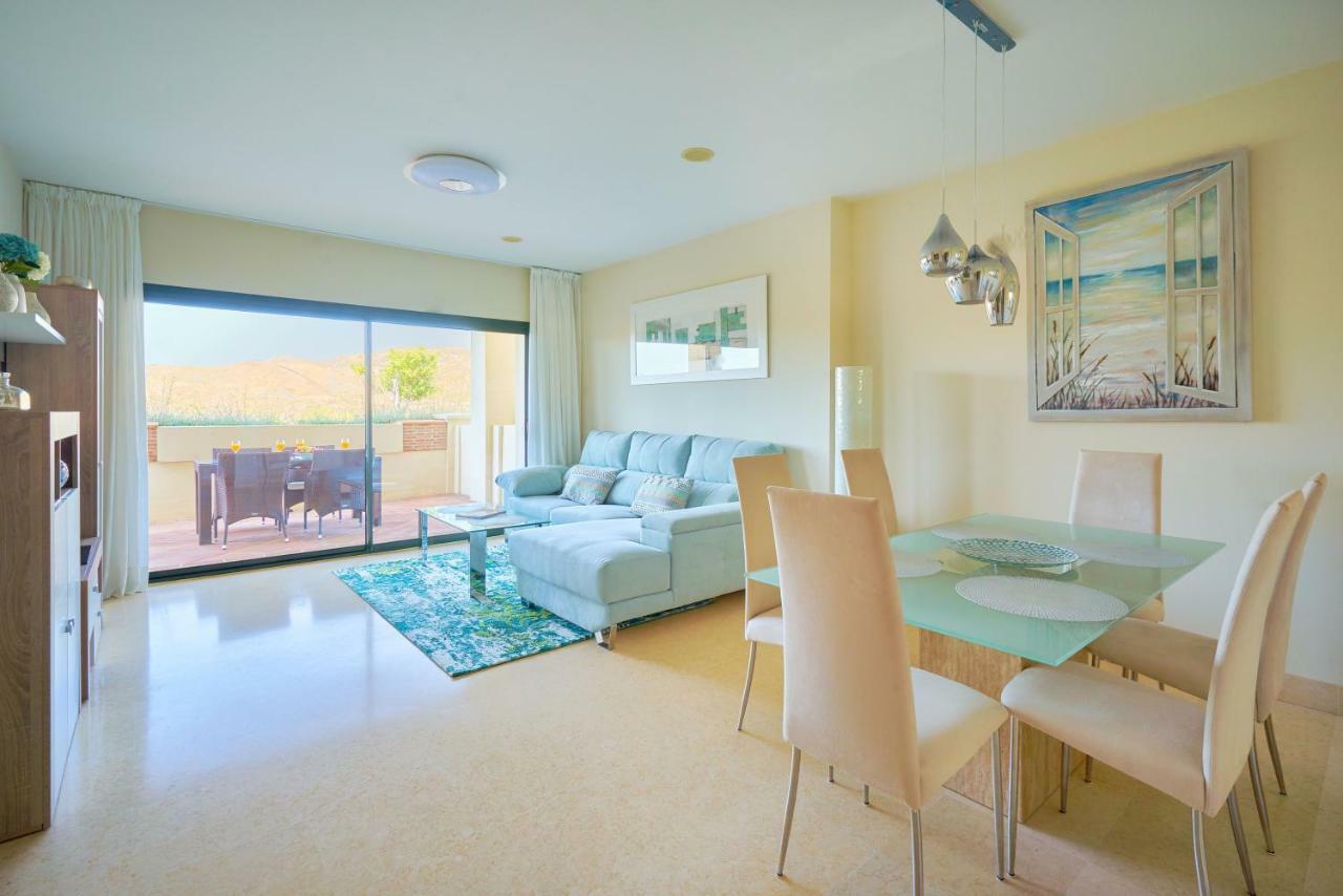 Capanes Del Golf Apartment Benahavis Exterior photo