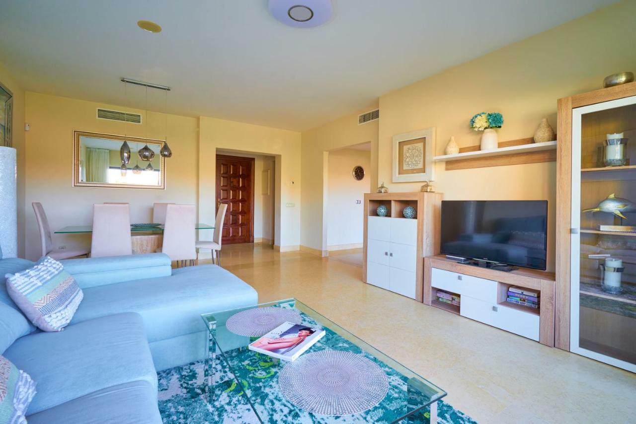 Capanes Del Golf Apartment Benahavis Exterior photo